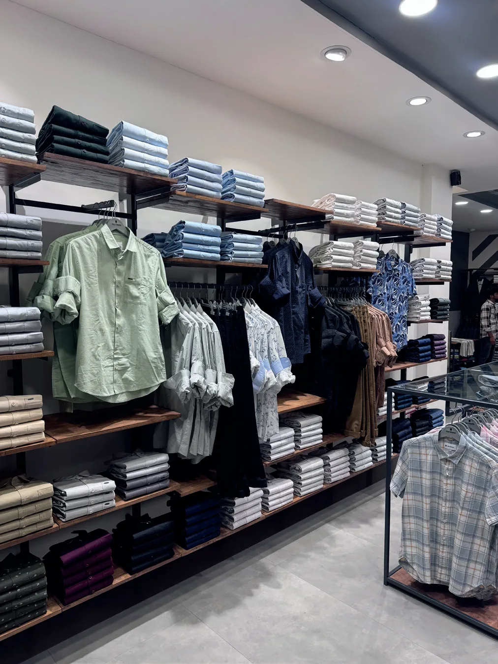 Display Racks & Fixtures